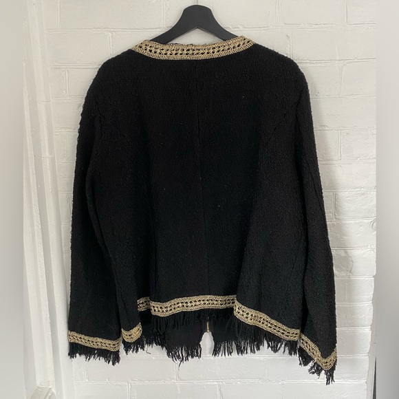 Beautiful gold/black zip up blazer jacket. - Picture 2 of 4